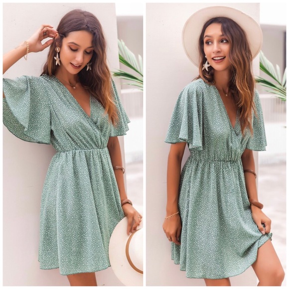 🆕Green polka dot butterfly sleeve dress - Picture 5 of 6